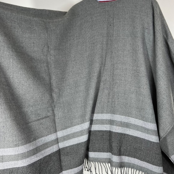 Liz Claiborne Wrap Shawl Grey Stripes with Fringe edging NWOT acrylic/wool - Picture 16 of 16